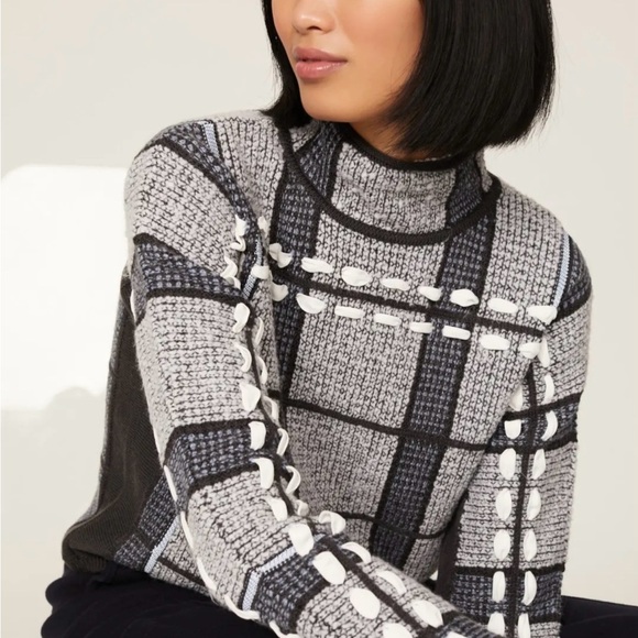 Club Monaco WOOL Chic Black and Gray Plaid Sweater - Picture 2 of 9